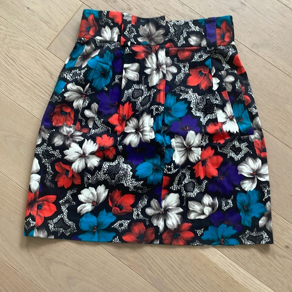 French Connection floral skirt size 2
